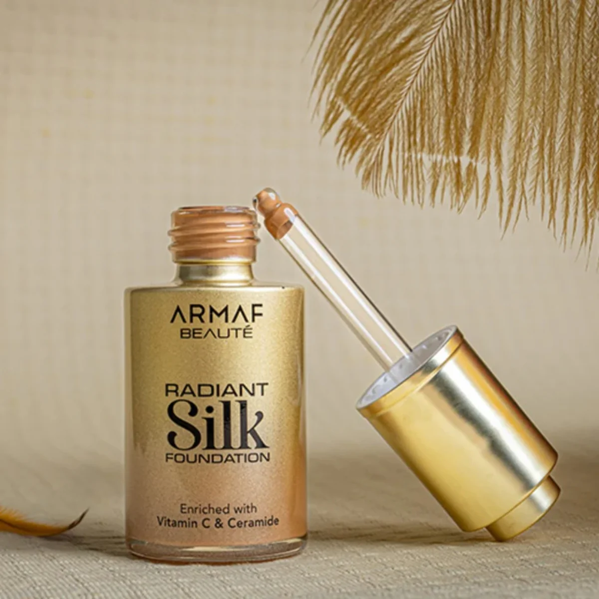 Armaf Beaute Radiant Silk Foundation 07 Olive 30ml - Image 4