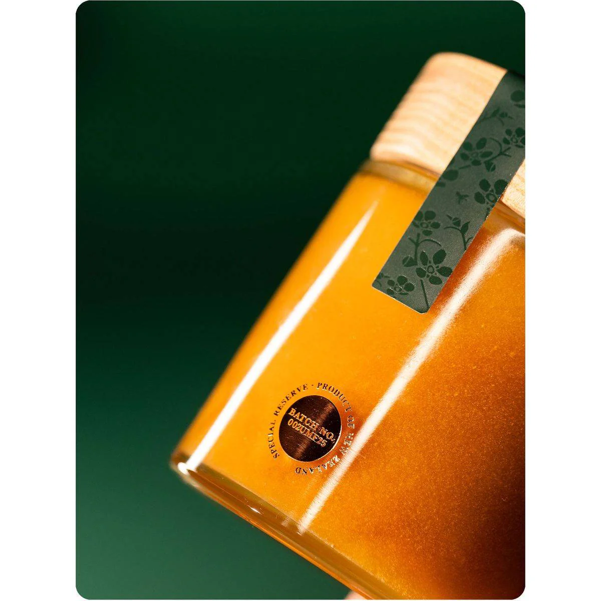 Comvita Manuka Honey UMF25+ 250g - Image 3
