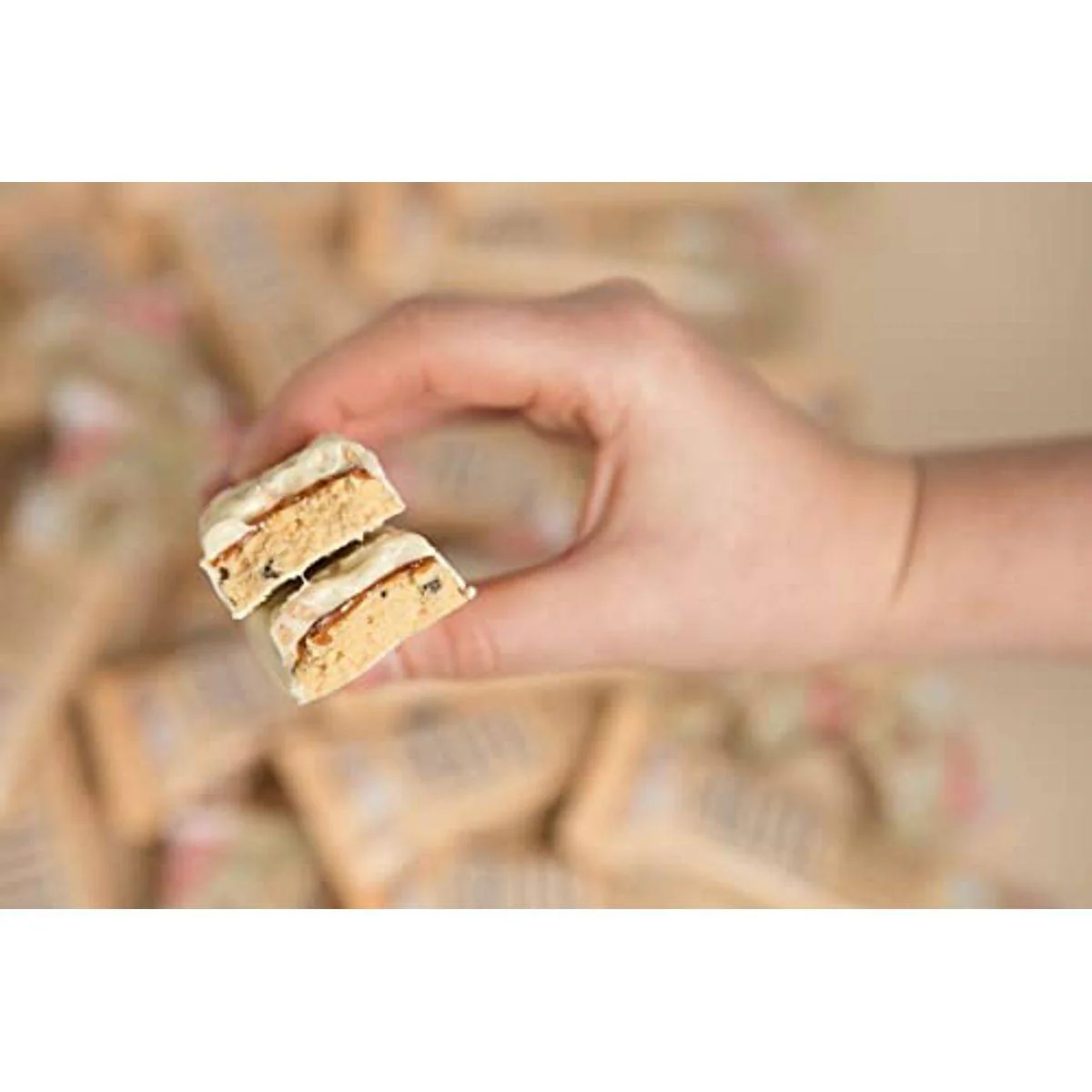 Fulfil Vitamin & Protein Bar White Chocolate & Cookie Dough 55g - Image 2