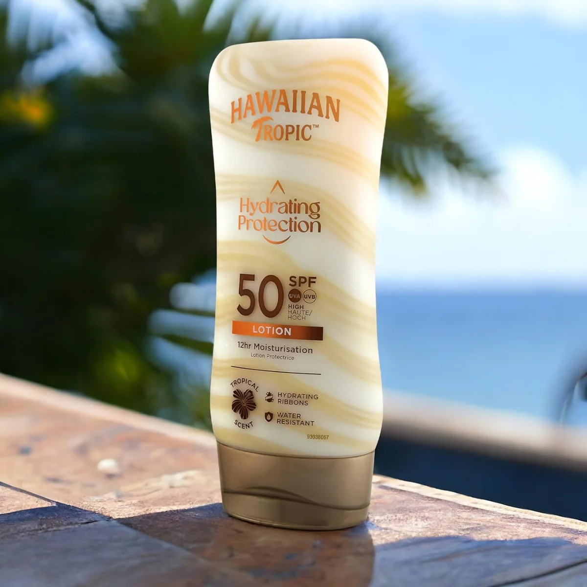 Hawaiian Tropic Hydrating Protection Lotion SPF50 180ml - Image 3