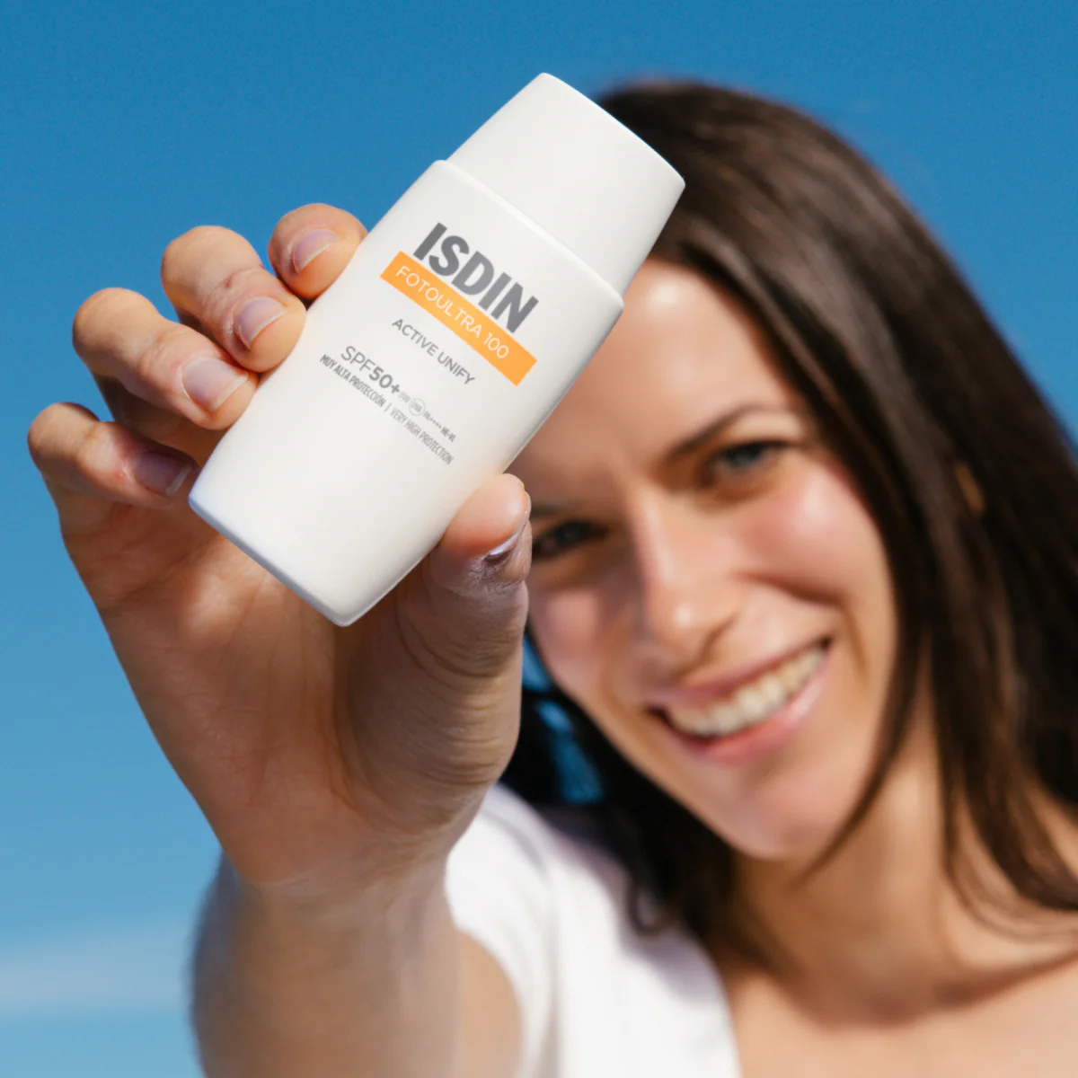 Isdin FotoUltra 100 Active Unify Fusion Fluid No Color SPF50+ 50ml - Image 2