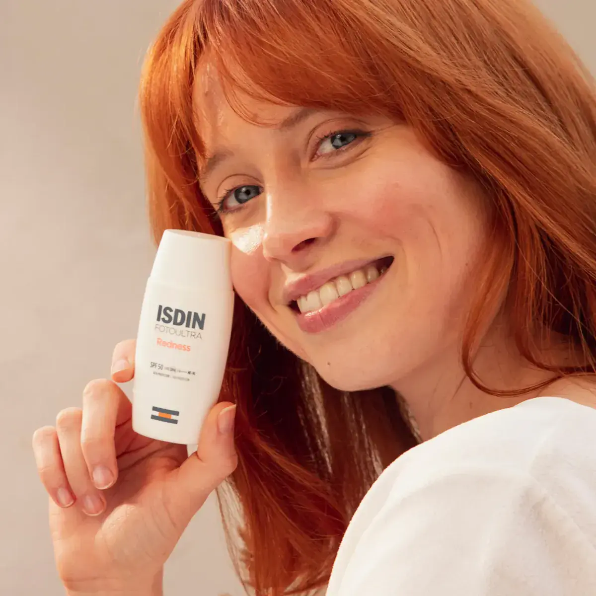 Isdin FotoUltra Redness Facial Sunscreen Cream SPF50 50ml - Image 2