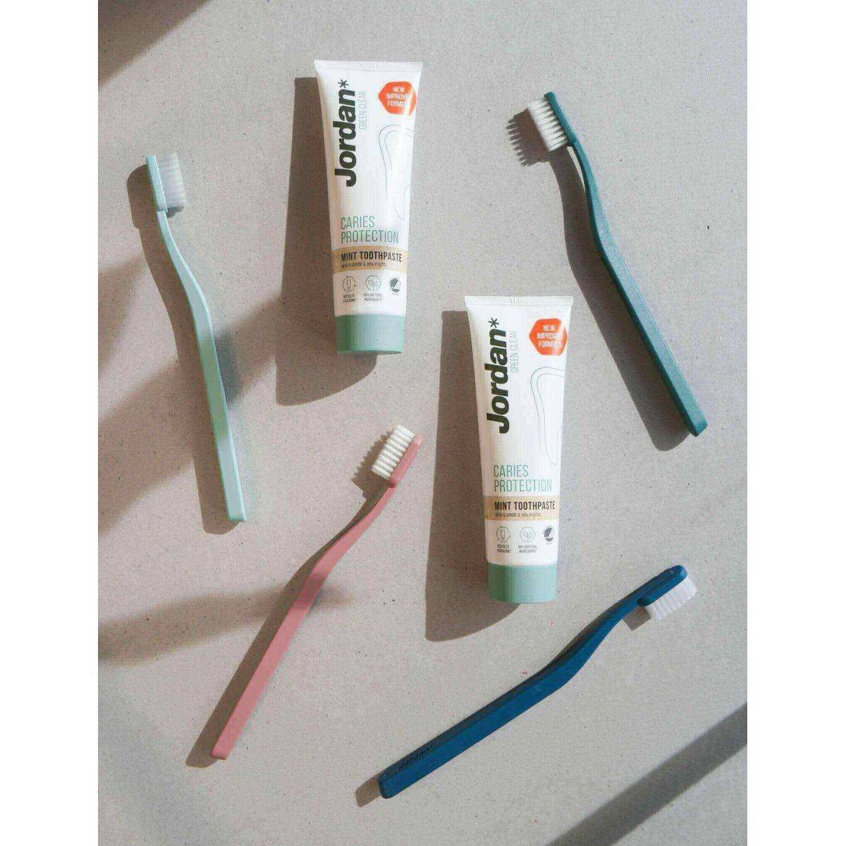 Jordan Toothpaste Green Clean Cavity Protection 75ml - Image 2