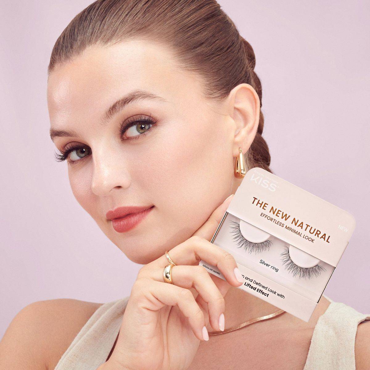 Kiss False Eyelash NNS02C The New Natural Lashes Silver Ring 1 Pair - Image 2