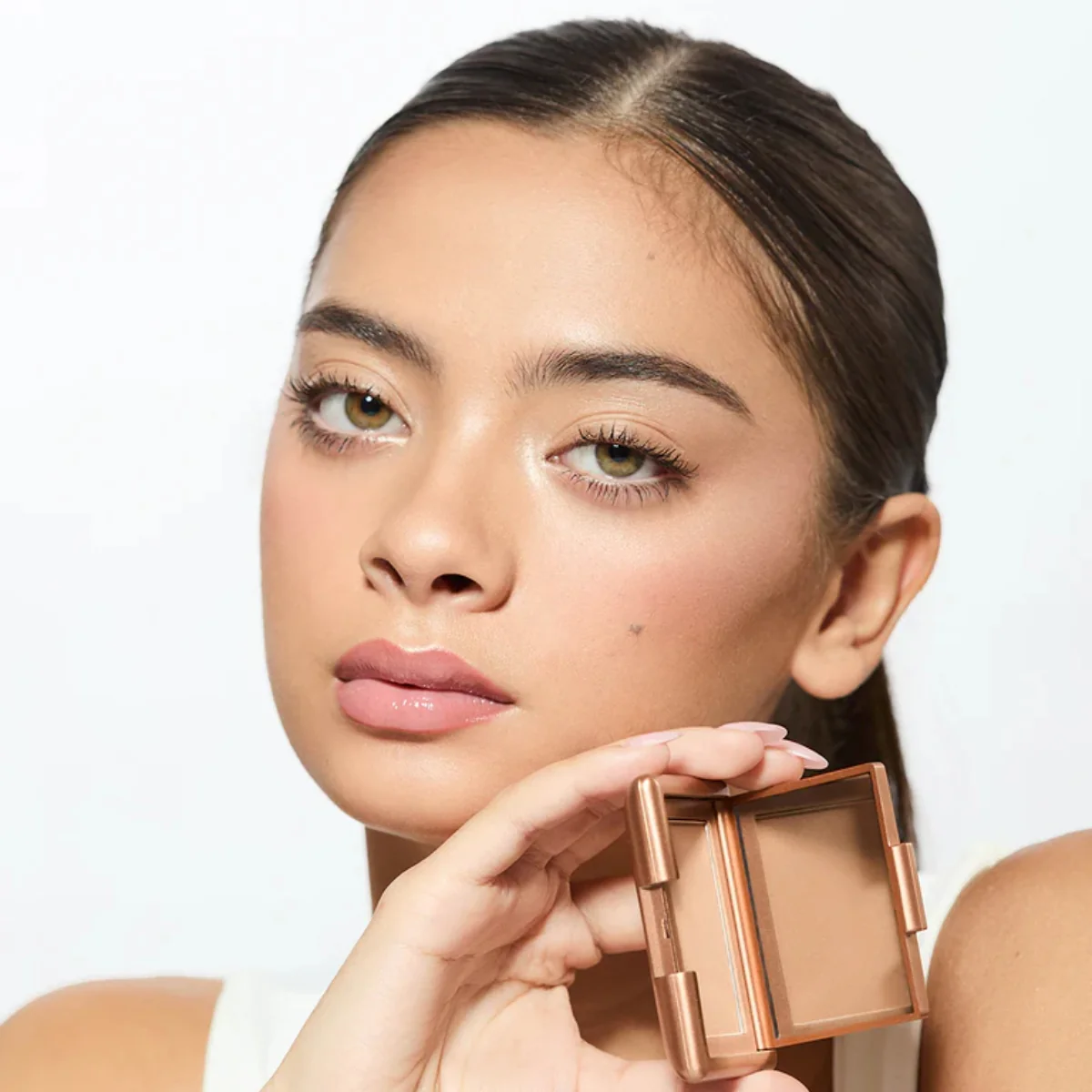 MCoBeauty Summer Glow Powder Bronzer - Image 3