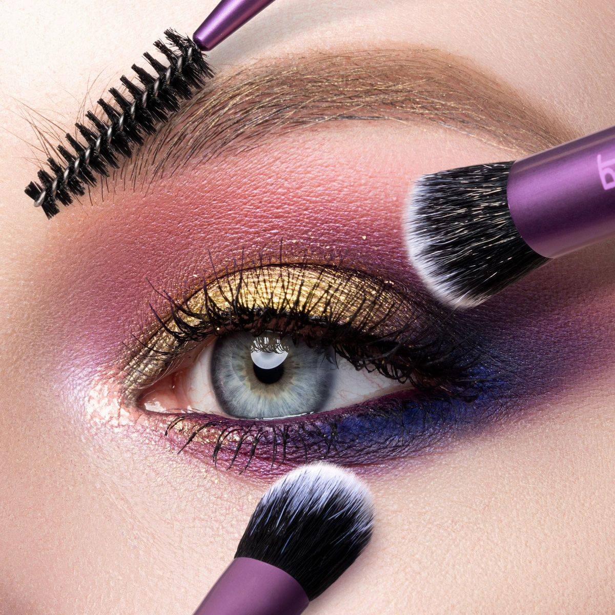 Real Techniques Makeup Brush Eye Shade Blend Trio - Image 7