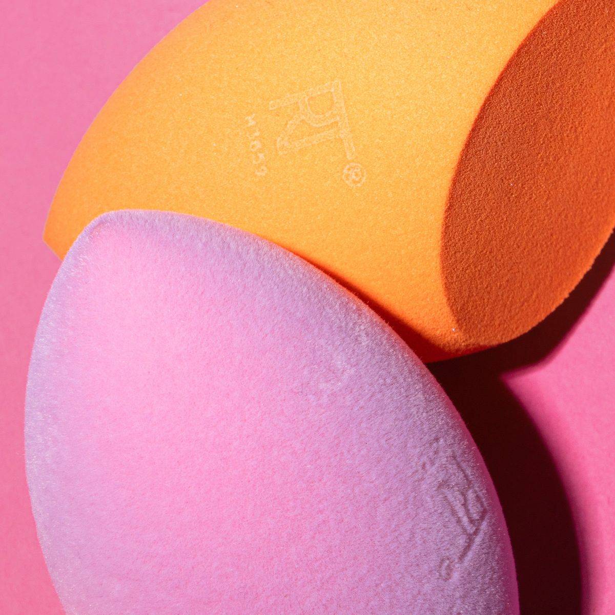 Real Techniques Miracle Complexion Sponge Iconic Blend 2 pieces - Image 4