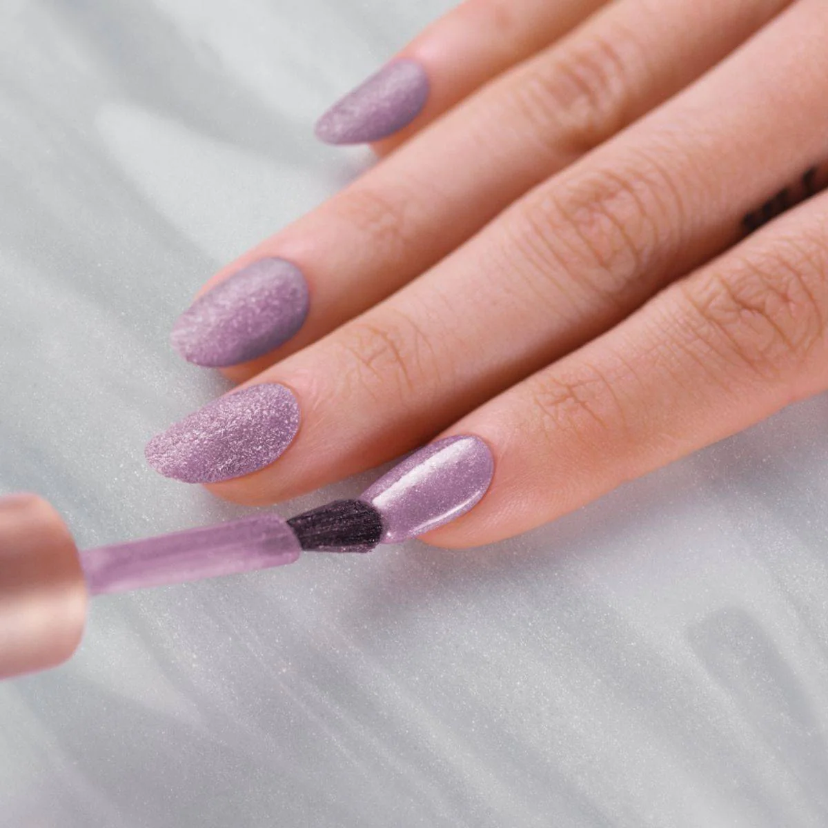 Sally Hansen Insta Dri Nail Top Coat 13.3ml - Image 2