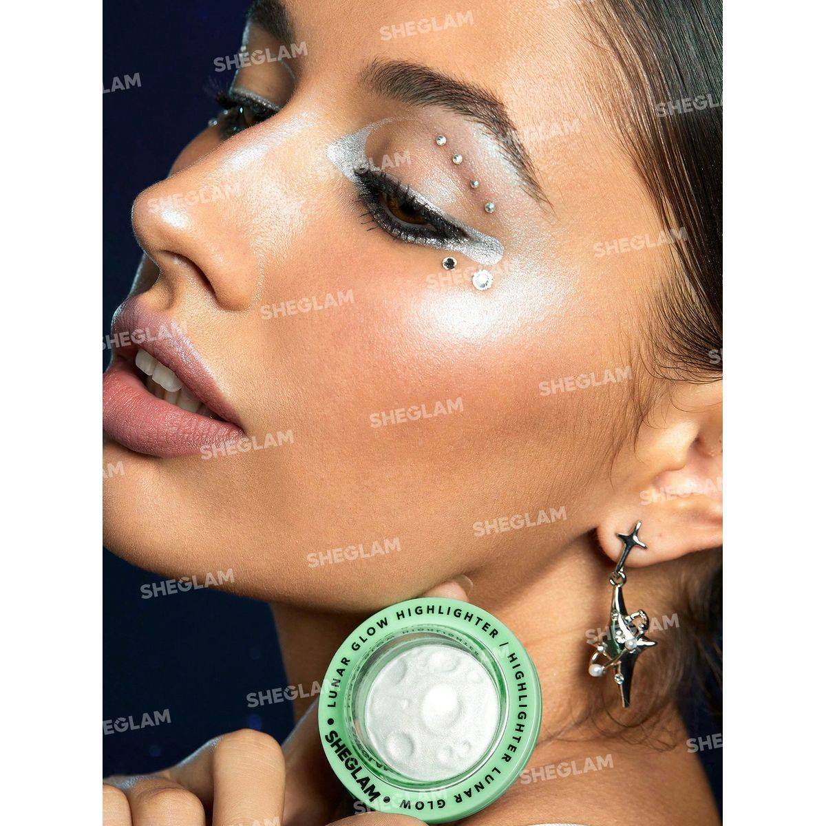 Sheglam Lunar Glow Highlighter Neutron Star 5g - Image 5