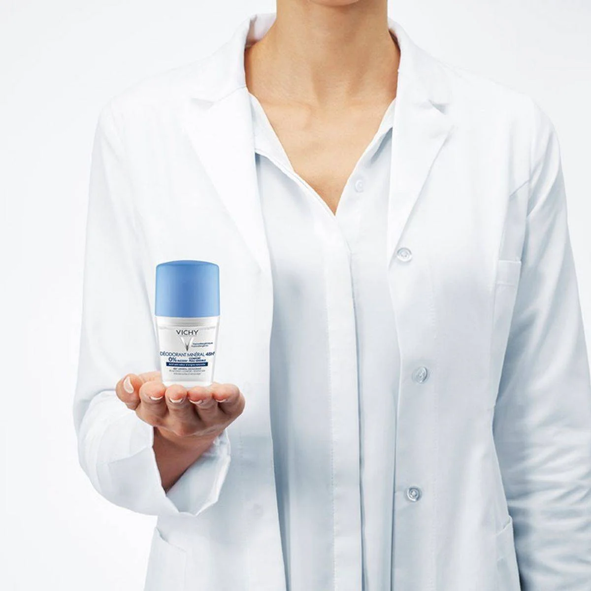 Vichy 48Hr Mineral Deodorant Roll-On 50ml - Image 3